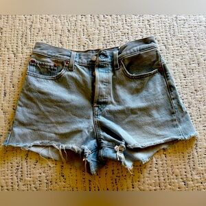 Levi’s wedgie cut-off shorts